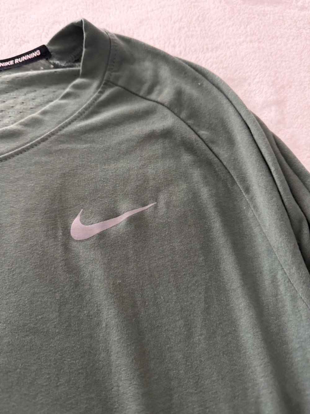 Nike Long-Sleeve Crew Shirt in Olive Green - Picture 2 of 3